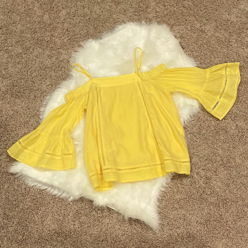 Jade off the shoulder boutique top